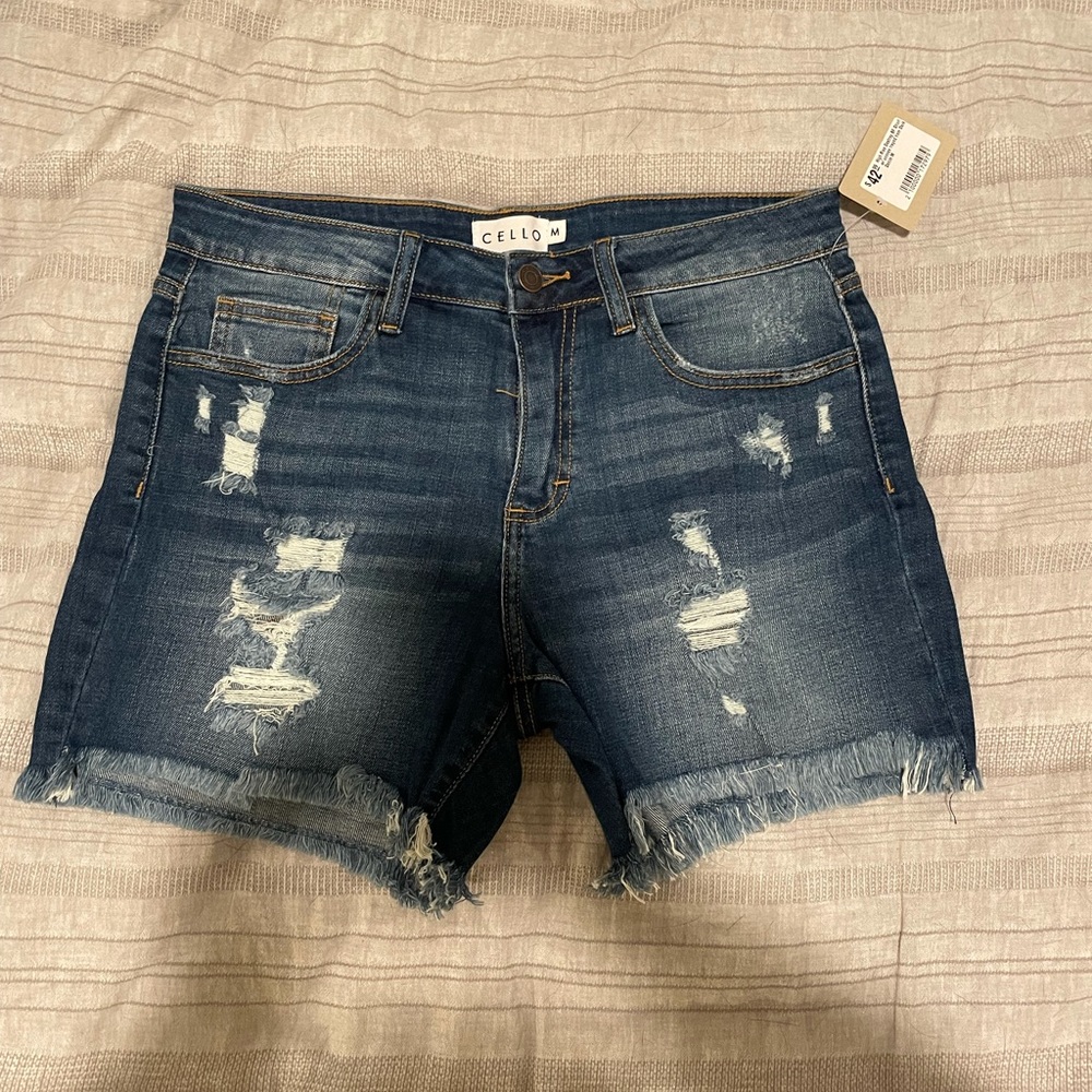 CELLO shorts size medium